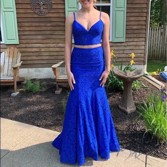 Two-Piece lace prom dress by La Femme with a long mermaid style skirt - Picture 1 of 7